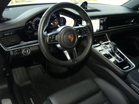Used 2018 Porsche Panamera 4S AWD/4WD image 2