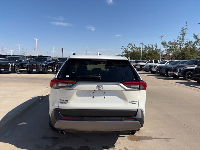 Used 2019 Toyota RAV4 Limited w/ Advanced Technology Package AWD/4WD image 6