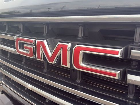 Used 2022 GMC Sierra 2500 AT4 AWD/4WD image 43
