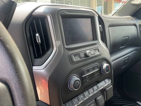 Used 2025 Chevrolet Silverado 2500 Custom w/ Custom Value Package AWD/4WD image 24