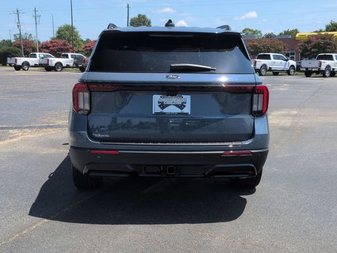 Used 2026 Ford Explorer ST-Line w/ ST-Line Street Pack RWD image 5