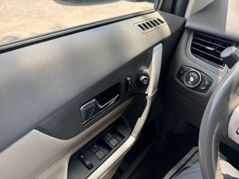 Used 2013 Ford Edge SEL FWD image 45