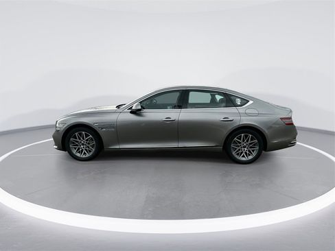 Used 2025 Genesis G80 2.5T image 4