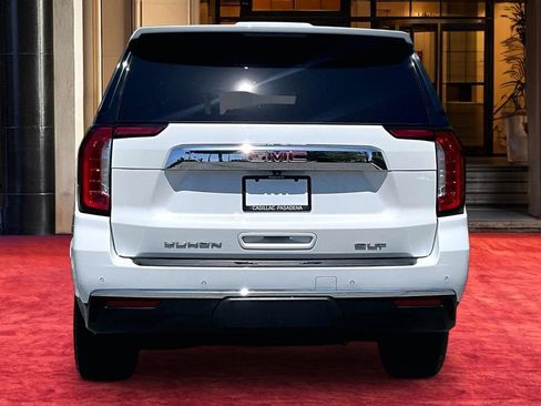 Used 2022 GMC Yukon SLT w/ SLT Premium Package AWD/4WD image 5