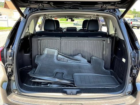 Used 2019 Toyota Highlander XLE AWD/4WD image 27