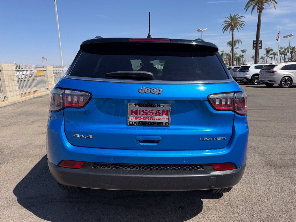 Used 2024 Jeep Compass Limited AWD/4WD image 5