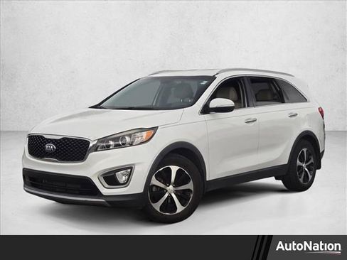 Used 2016 Kia Sorento EX image 1