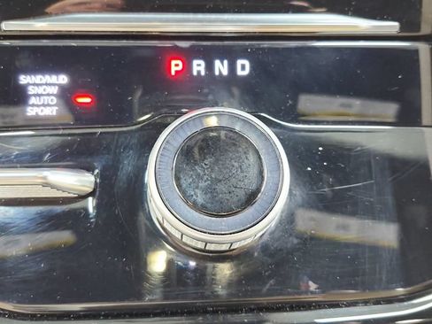 Used 2023 Jeep Grand Cherokee L Limited w/ Luxury Tech Group II AWD/4WD image 30