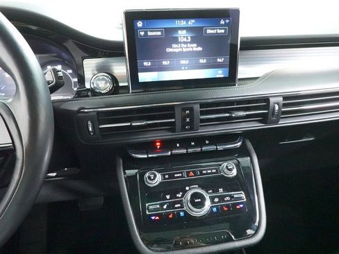Used 2022 Lincoln Corsair AWD w/ Premium Package image 14