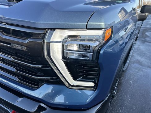 Used 2025 Chevrolet Silverado 2500 LTZ w/ Trail Boss Package image 10