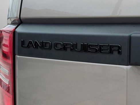 Used 2025 Toyota Land Cruiser 1958 image 13