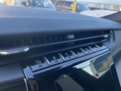 Used 2024 Jeep Grand Cherokee Altitude image 29