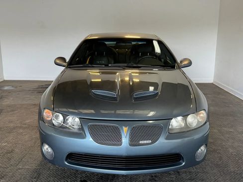 Used 2006 Pontiac GTO RWD image 2