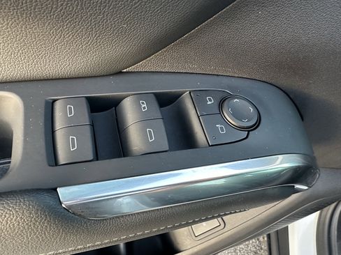 Certified 2025 Chevrolet Traverse LT image 14