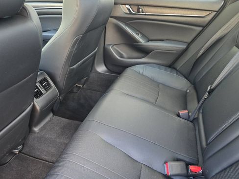 Used 2018 Honda Accord EX-L image 12