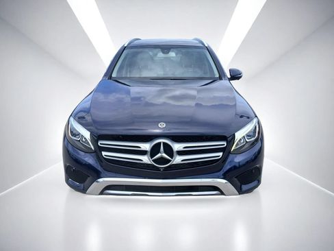 Used 2018 Mercedes-Benz GLC 300 w/ Premium Package image 3