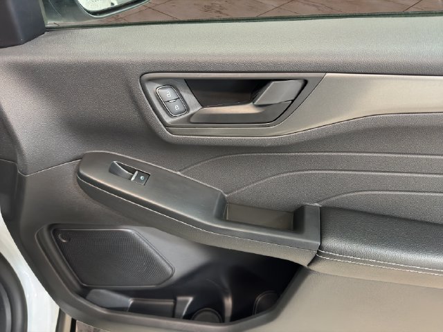 Used 2025 Ford Escape Active AWD/4WD image 15