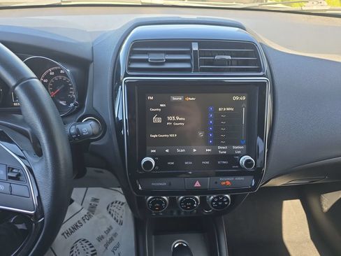 Used 2021 Mitsubishi Outlander Sport AWD image 16