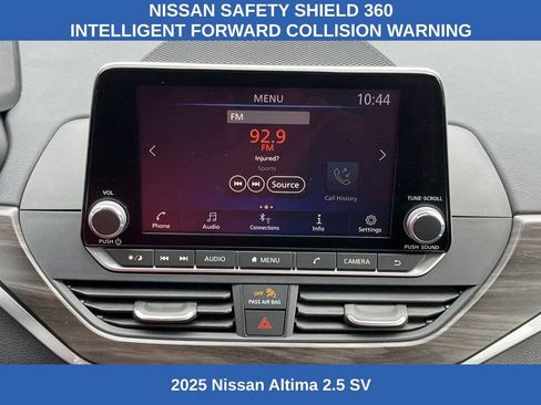 Used 2025 Nissan Altima 2.5 SV image 4