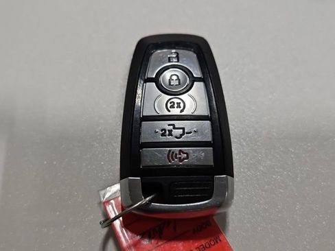 Certified 2025 Ford F150 Platinum AWD/4WD image 25