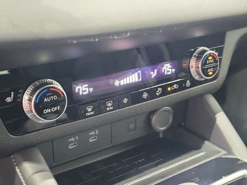 New 2026 Mitsubishi Outlander LE FWD image 31