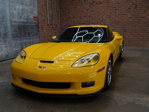 Used 2011 Chevrolet Corvette Grand Sport w/ Preferred Equipment Group image 6