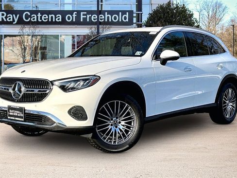 Used 2026 Mercedes-Benz GLC 300 4MATIC image 1
