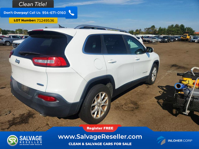 Used 2014 Jeep Cherokee Latitude w/ Cold Weather Group AWD/4WD image 4