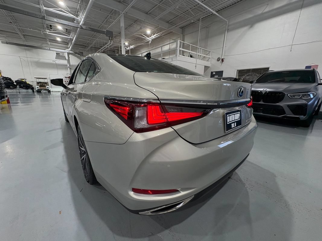 Used 2023 Lexus ES 350 w/ Premium Package FWD image 56