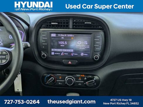 Used 2023 Kia Soul LX w/ LX Technology Package FWD image 18