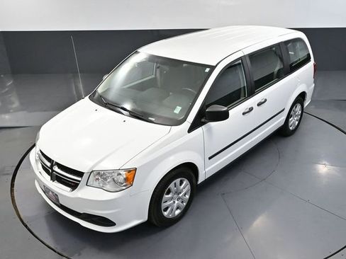 Used 2015 Dodge Grand Caravan American Value Package image 48