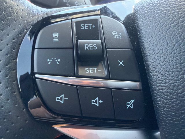 Used 2025 Ford Explorer ST-Line AWD/4WD image 23