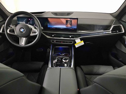 Used 2026 BMW X7 xDrive40i w/ Executive Package AWD/4WD image 8