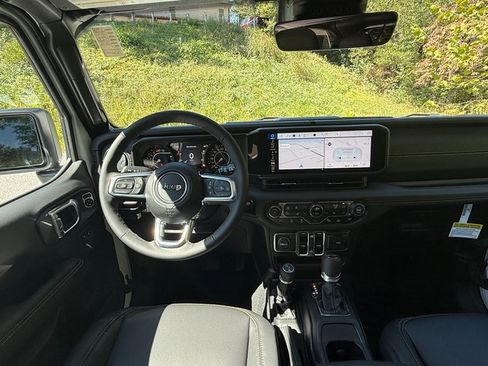 New 2025 Jeep Wrangler Unlimited Sahara image 11