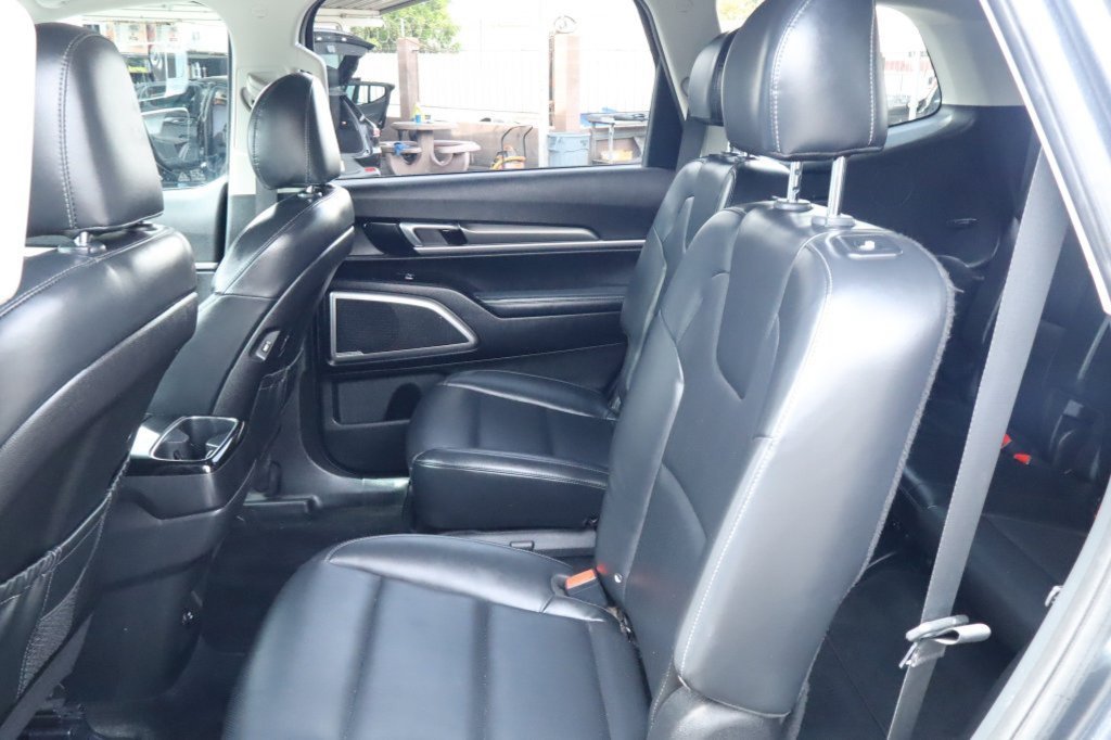 Used 2021 Kia Telluride S FWD image 33