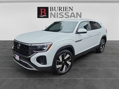 Used 2024 Volkswagen Atlas Cross Sport SE AWD/4WD image 1