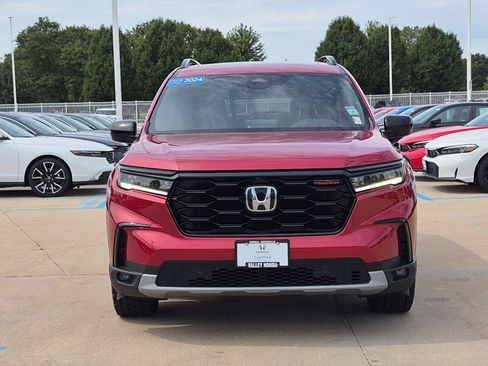 Used 2024 Honda Pilot TrailSport image 3