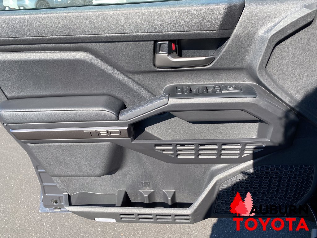 New 2026 Toyota Tacoma TRD Off-Road w/ TRD Off Road Premium Package AWD/4WD image 9