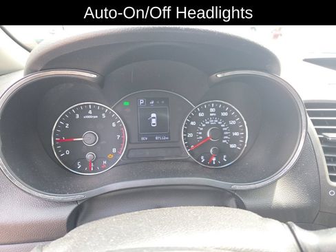Used 2017 Kia Forte LX w/ LX Popular Package FWD image 12