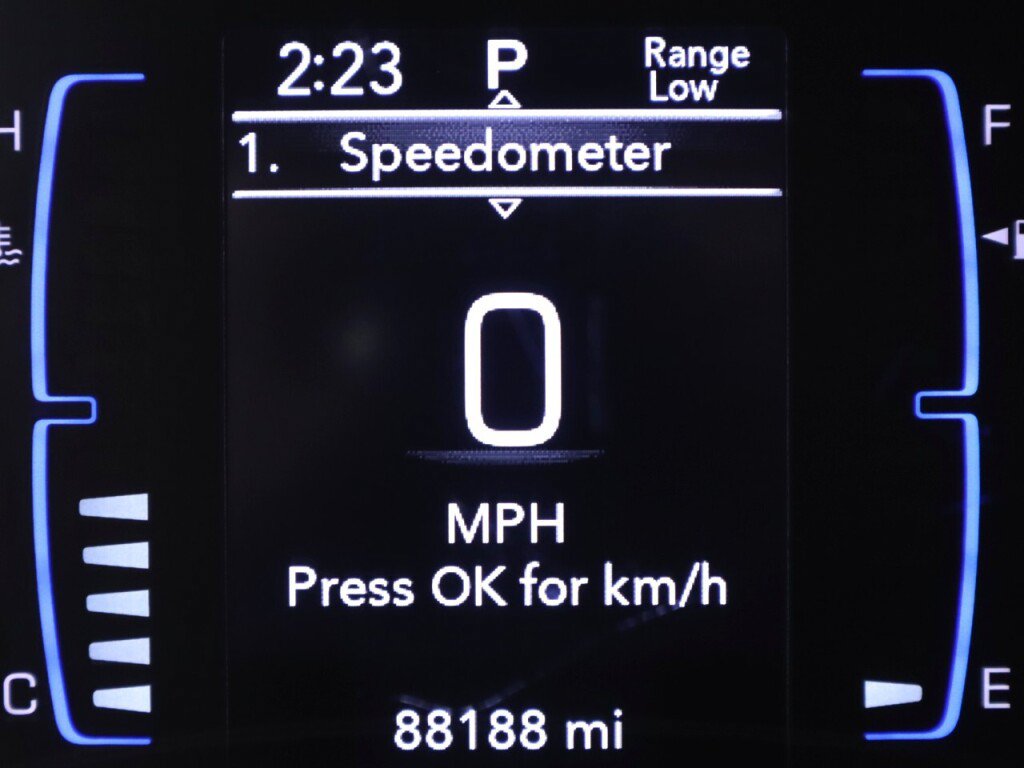 Used 2017 Chrysler Pacifica Touring-L FWD image 14