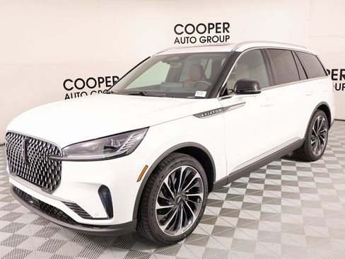 New 2026 Lincoln Aviator Reserve image 10