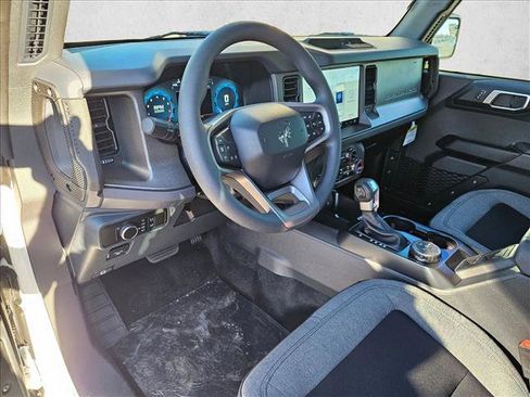 New 2025 Ford Bronco 4-Door AWD/4WD image 3