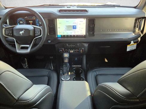 New 2025 Ford Bronco Badlands image 15