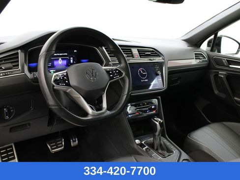 Certified 2023 Volkswagen Tiguan SE R-Line image 15