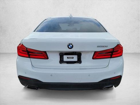 Used 2018 BMW 530i RWD image 6