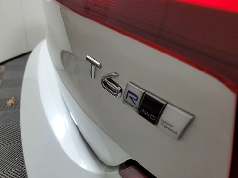 Used 2020 Volvo S90 T6 R-Design image 7