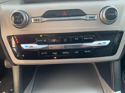 Used 2023 Ford Explorer XLT w/ Equipment Group 202A image 28