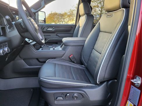 New 2026 GMC Sierra 2500 AT4X image 4