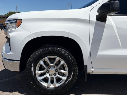Used 2023 Chevrolet Silverado 1500 LT AWD/4WD image 11
