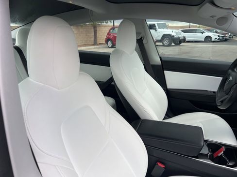 Used 2018 Tesla Model 3 Performance image 20
